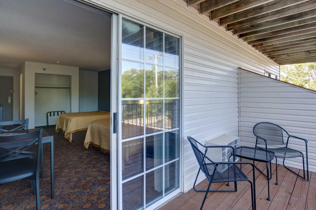 Howard Johnson By Wyndham Branson Theatre District Esterno foto