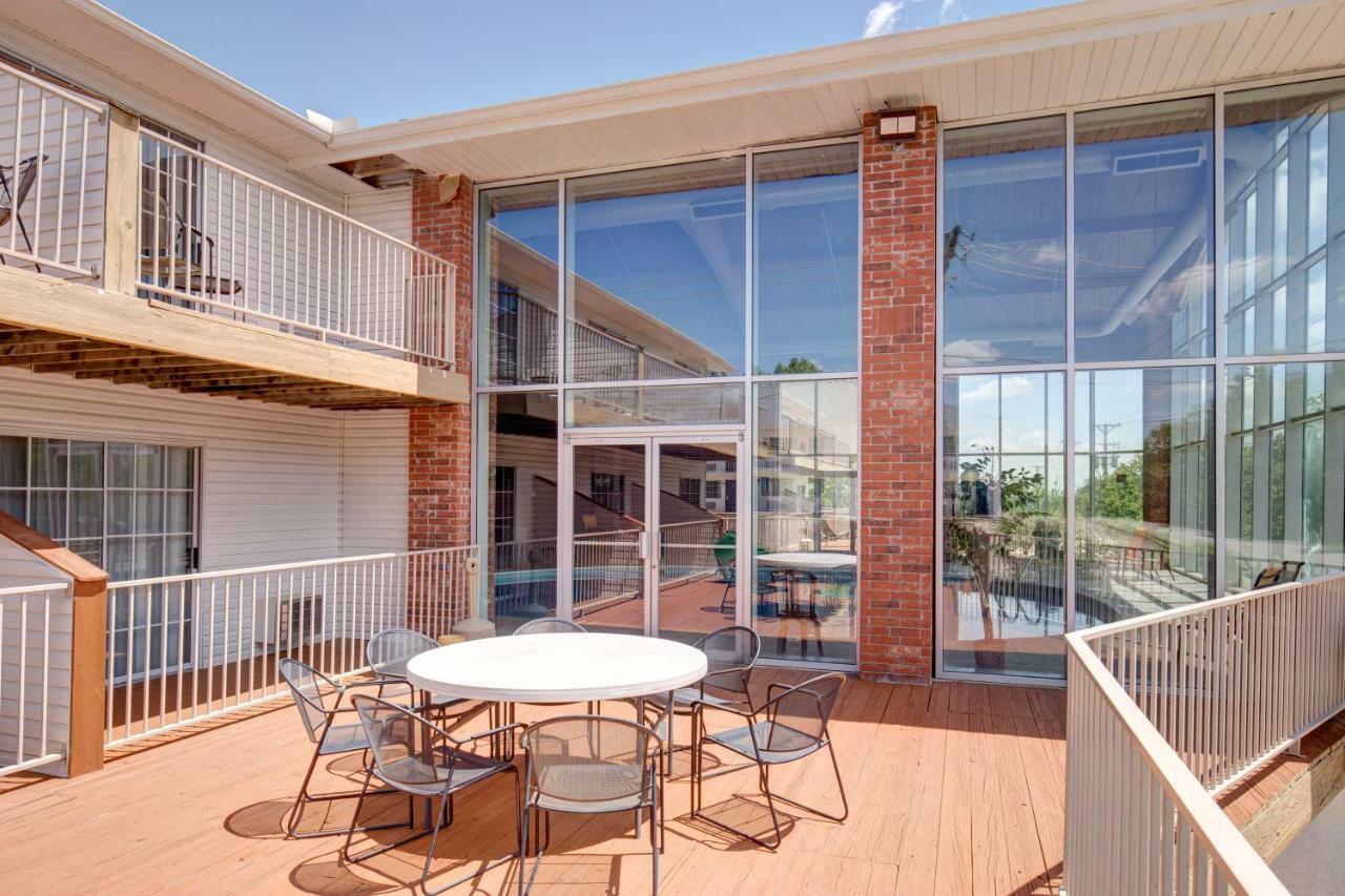 Howard Johnson By Wyndham Branson Theatre District Esterno foto